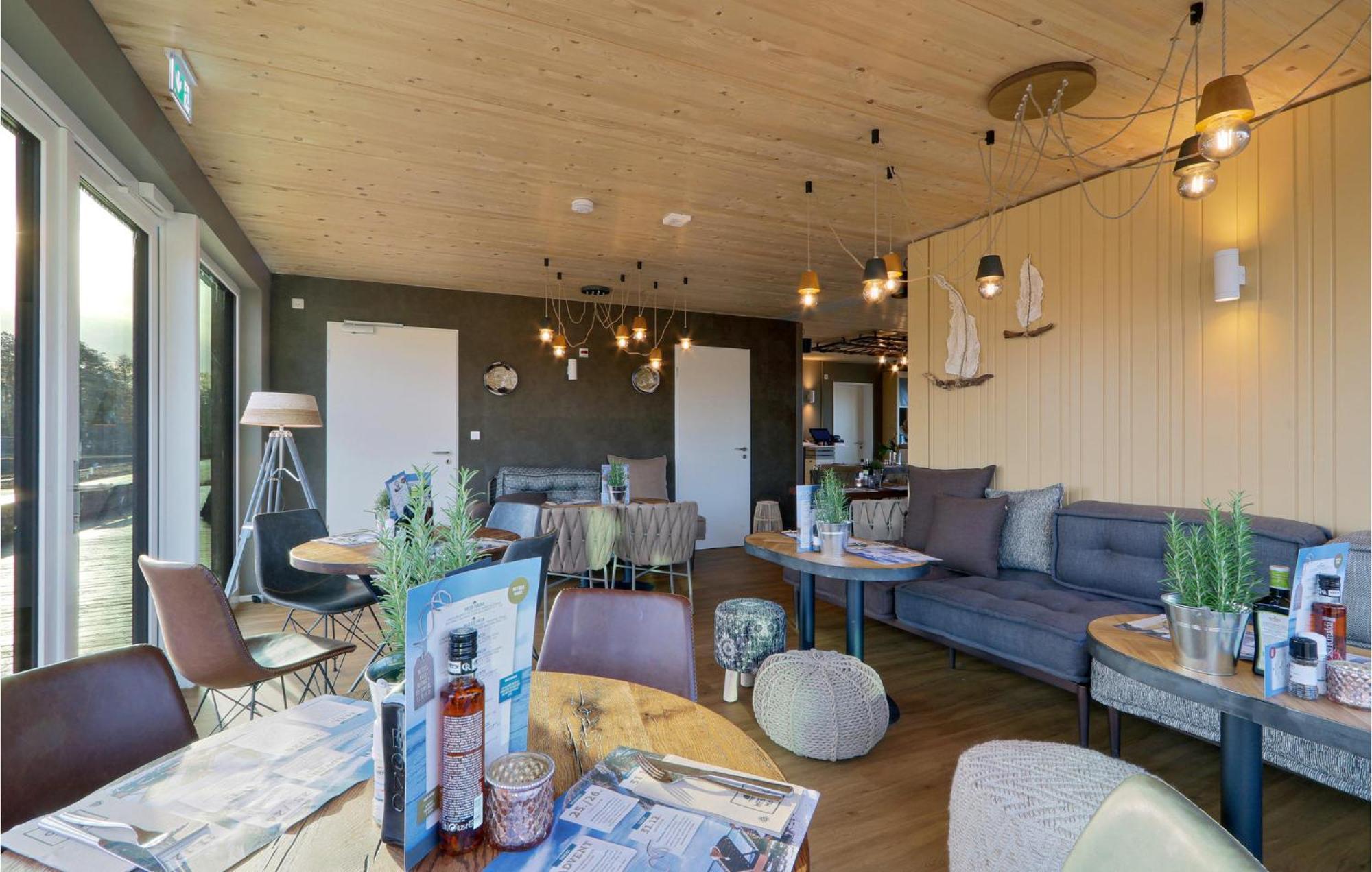 Cozy Home In Lembruch-Duemmer See With Sauna מראה חיצוני תמונה