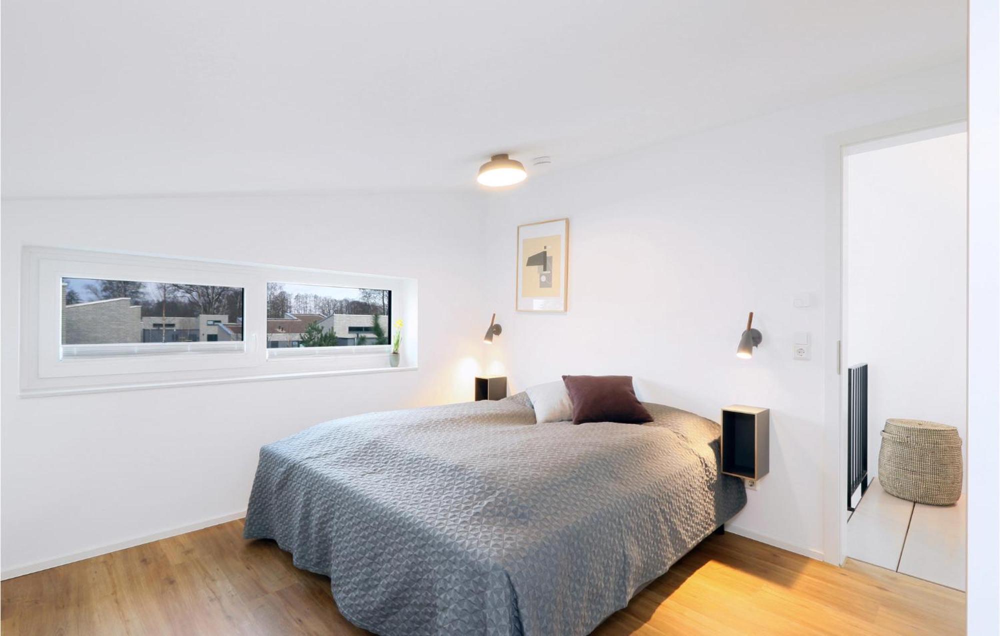 Cozy Home In Lembruch-Duemmer See With Sauna מראה חיצוני תמונה