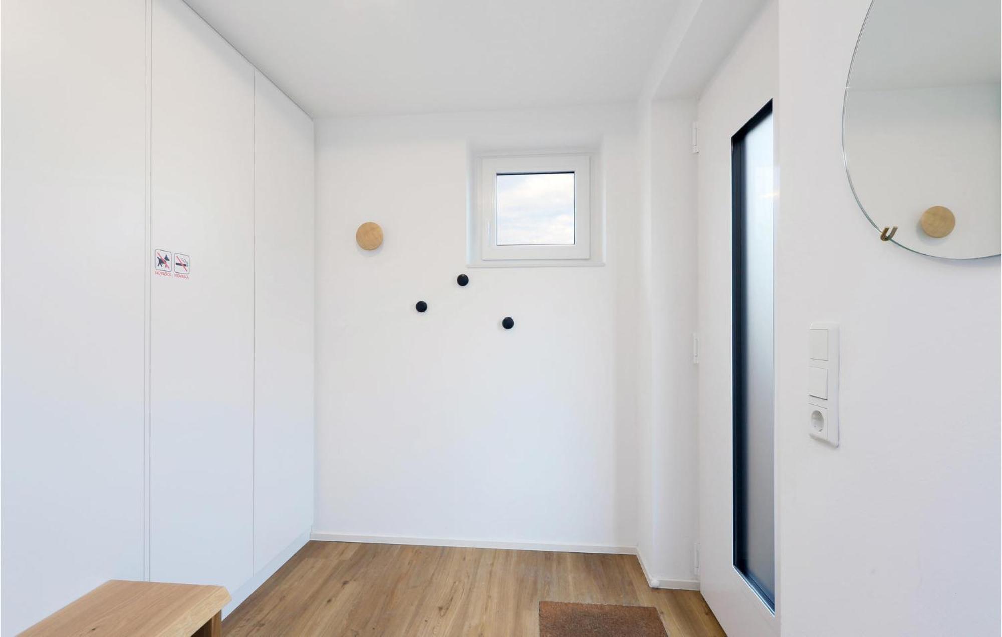 Cozy Home In Lembruch-Duemmer See With Sauna מראה חיצוני תמונה